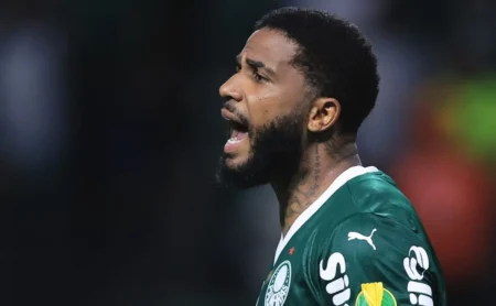 Micael sob pressão: Palmeiras planeja reestruturação para 2026 e cogita 5 reforços, diz PVC