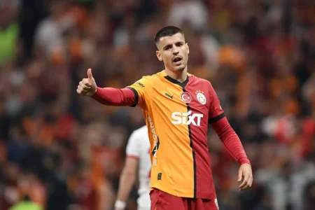 "Morata explica a sua saída adiantada do Galatasaray: 'Tive que abrir mão de parte do meu salário'"