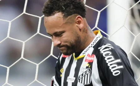 Neymar pode ser desfalque por até 10 dias, diz Vagner Frederico sobre Bahia X Santos