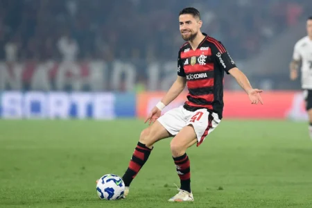 Operação Jorginho: Volante se Sente Peça-Chave para Flamengo Contra Grêmio