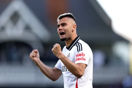Palmeiras trabalha para assinar com Andreas Pereira no dia em que a equipe faz 111 anos.