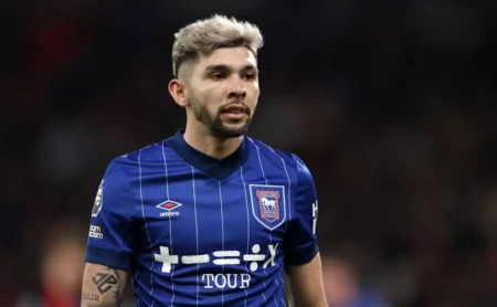 "Palmeiras Consulta Brighton sobre Próximo Destaque"
