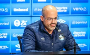 Paulo Caleffi pode voltar à disputa presidencial do Grêmio após desistência de Marcelo Marques