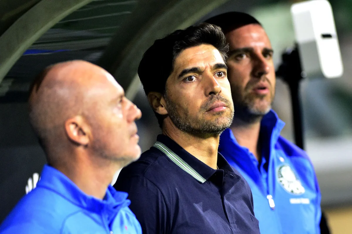 Por que testes de Abel Ferreira no Palmeiras não incluem algumas joias da base em campo nesta semana