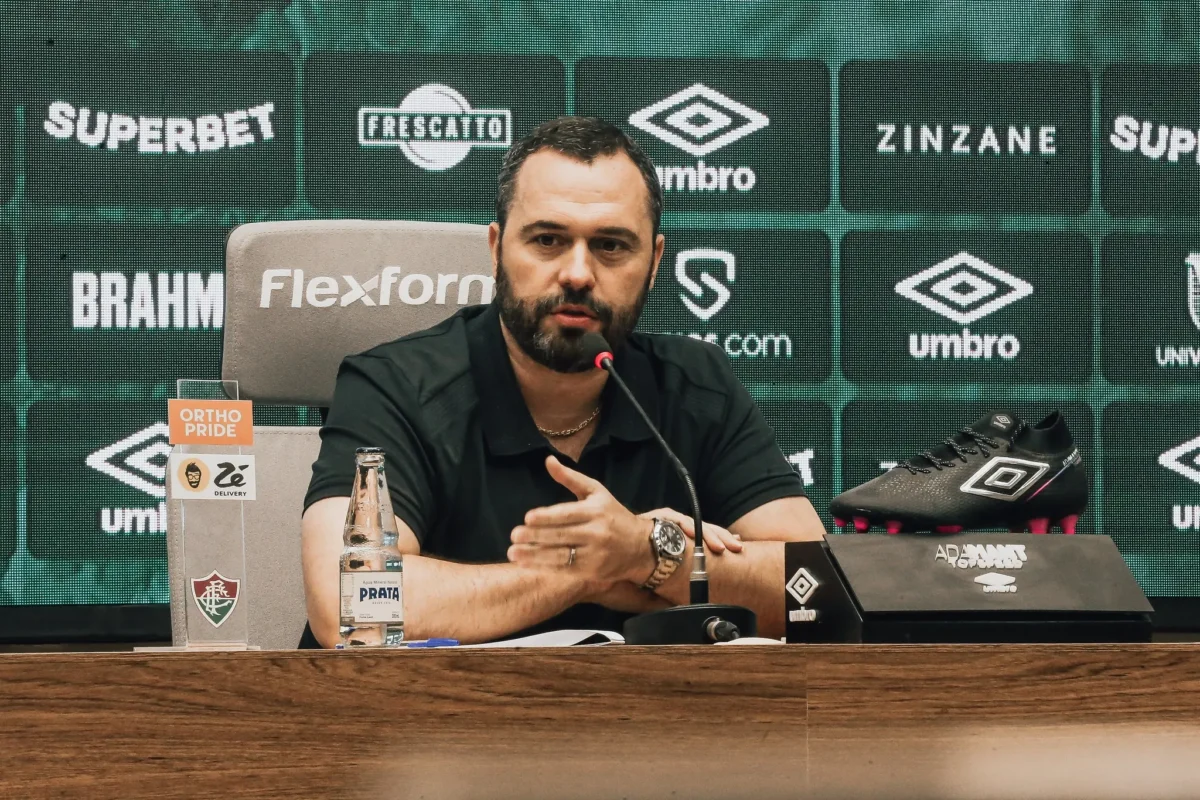 Presidente do Fluminense diz que equipe não deve fechar mais reforços na janela: "A princípio, a gente fechou"