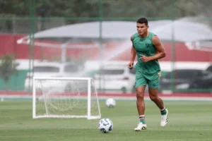 Renato Gaúcho deve ter todo o elenco à disposição pela primeira vez desde que voltou ao Fluminense