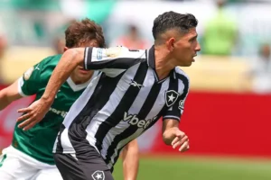 Savarino Rejeita Ofertas de Clubes Estrangeiros e Decide Continuar no Botafogo