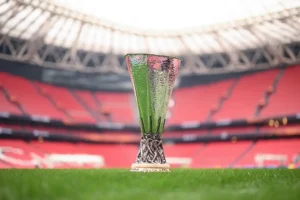 Sorteio da Fase de Liga da Liga Europa 2025/26 realizado pela UEFA