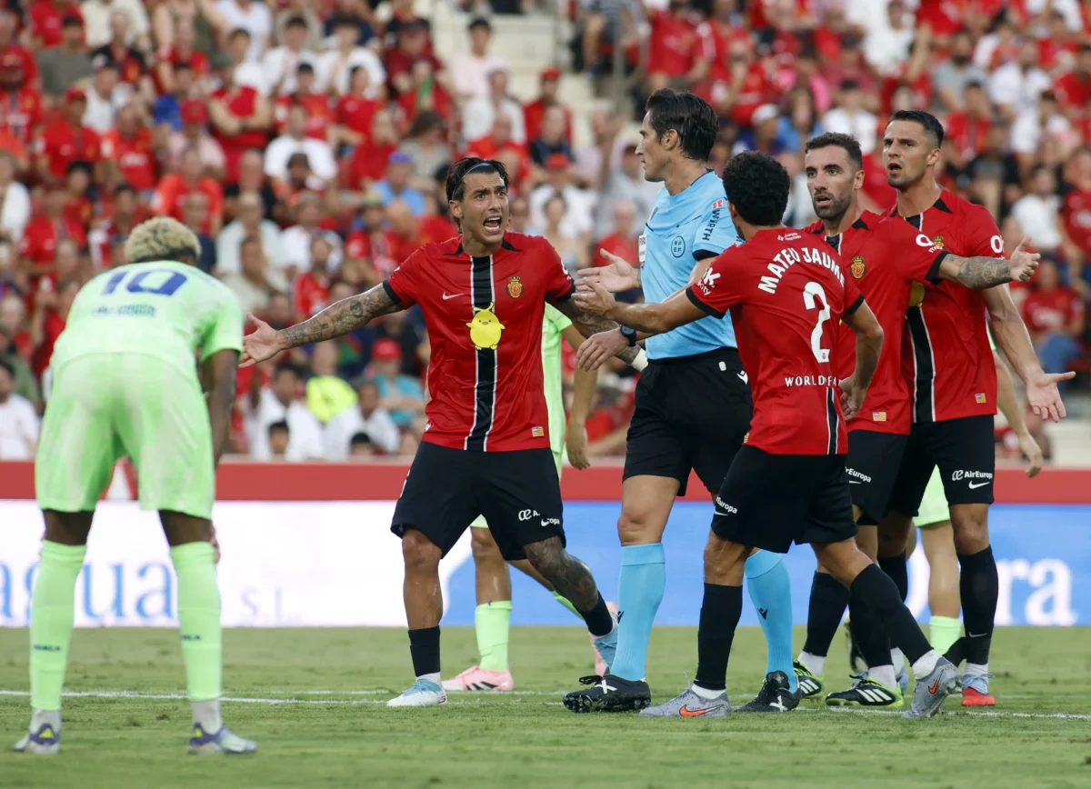 Técnico do Barcelona Entende a Reclamação do Mallorca: "Se Estivesse do Outro Lado, Não Estaria Feliz"