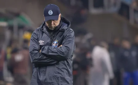 Torcedores publicam diversos memes após o empate entre Grêmio e Ceará