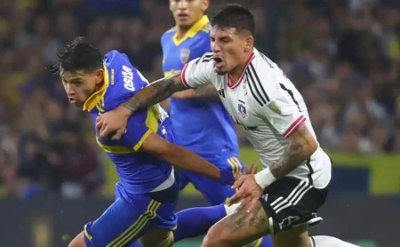 Torcida do Vasco reage com desaprovação à possível contratação de Alan Saldivia, do Colo Colo: "Fraco e limitado"