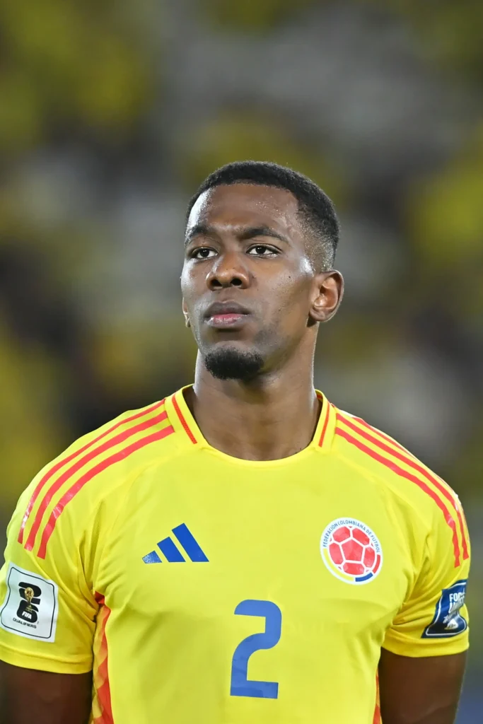Vasco avança na negociação e intensifica conversas para contratar Carlos Cuesta
