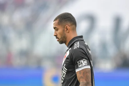 Vasco busca seus primeiros pontos no Brasileirão contra o Sport sem Paulo Henrique