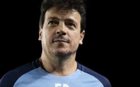 Vasco deixa de ser uma equipe de baixo orçamento e passa a pagar R$ 1,2 milhão por mês a Diego Carlos