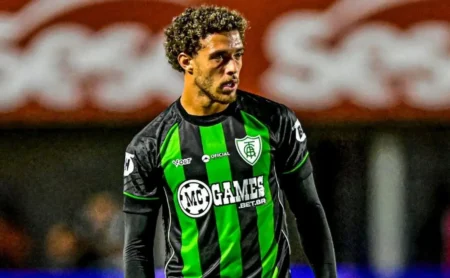 Vasco Encaminha Transferência do Atacante Figueiredo Para Futebol Português