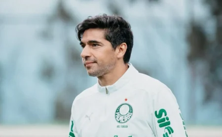 Abel busca feito inédito na Libertadores pelo Palmeiras no século XXI