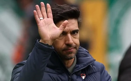 Abel Ferreira enfrenta grande desafio com sete desfalques no Palmeiras