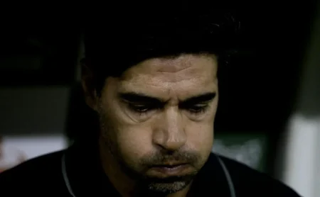 Abel Ferreira, treinador do Palmeiras, projeta final com Flamengo e desabafa: Não vencemos lá há dez ou 11 anos Abel Ferreira, treinador do Palmeiras, projeta final com Flamengo e desabafa: "Não vencemos lá há dez ou 11 anos"