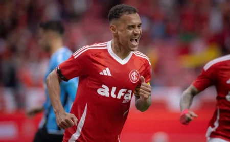 Alan Patrick: Artilheiro Absoluto entre Meio-Campistas em 2025