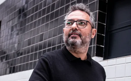 Alexandre Mattos impediu a saída de Tiquinho Soares do Santos, aponta jornalista