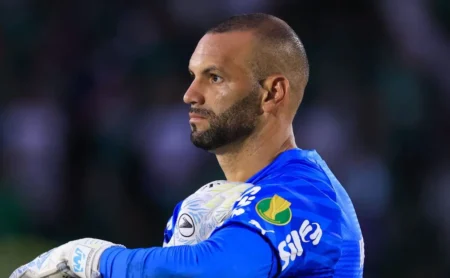 Alvo do Internacional, Weverton não tem permanência garantida no Palmeiras