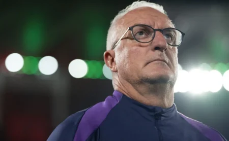 Apesar da aposta de Dorival na dupla Yuri e Memphis, Maycon decide a vitória segura do Corinthians Apesar da aposta de Dorival na dupla Yuri e Memphis, Maycon decide a vitória segura do Corinthians