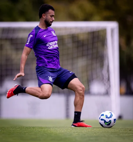 BID registra novo contrato de volante da base do Corinthians