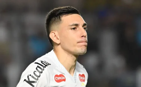 Botafogo x Santos: Torcida alvinegra pressiona por mudanças no ataque