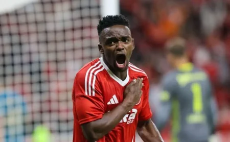 Carbonero esclarece futuro no Internacional para 2026: "Não depende de mim"