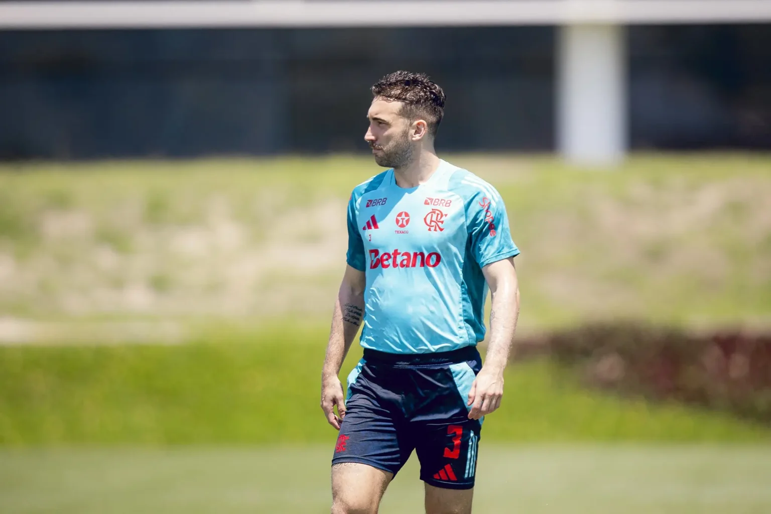 Com Ortiz, Flamengo parte para a Argentina contra o Racing; confira os relacionados
