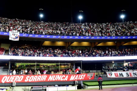 Corinthians pode processar São Paulo por supostos cantos homofóbicos em clássico