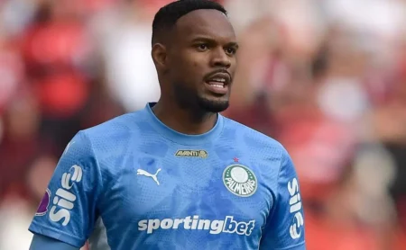 Corinthians: Torcida brinca com Carlos Miguel e traz à memória a estreia de Hugo Souza