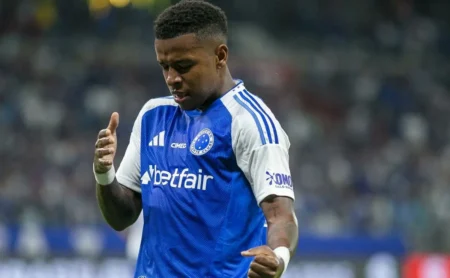 Cruzeiro: Com duas baixas no ataque, Keny Arroyo ganha chance na reta final decisiva