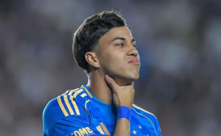 Cruzeiro mantém Kaio Jorge para o duelo contra o Palmeiras, com julgamento pendente