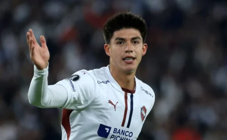 Cruzeiro monitora Villamil, algoz do Palmeiras, da LDU