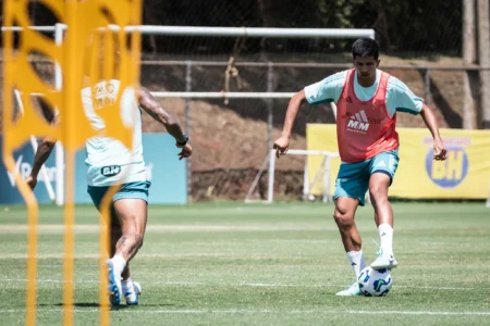 Cruzeiro: Paraguaio é alternativa na zaga após cinco meses sem atuar e com desfalques na defesa