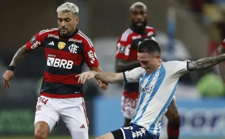 Dez remanescentes do Flamengo no confronto contra o Racing pela Libertadores 2023