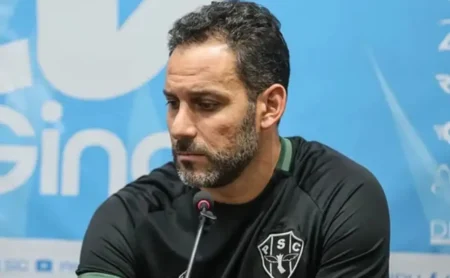 Dirigente do Paysandu aponta Corinthians como modelo de recuperação após queda para a Série C Dirigente do Paysandu aponta Corinthians como modelo de recuperação após queda para a Série C
