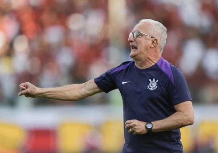 Dorival exalta "Corinthians valente" em Salvador e destaca defesa sólida: "Time confiante"