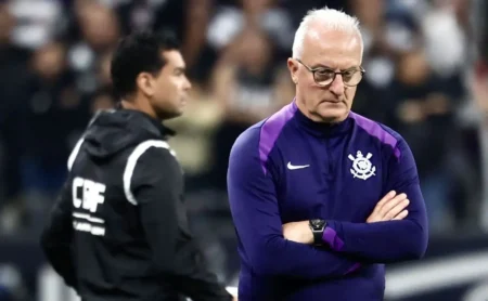 Dorival se desdobra com desfalques e busca alternativa emergencial para a zaga do Corinthians Dorival se desdobra com desfalques e busca alternativa emergencial para a zaga do Corinthians