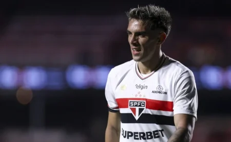 Enzo Díaz e a Melhor Temporada da Carreira: 50 Jogos e Comparações Expostas no São Paulo