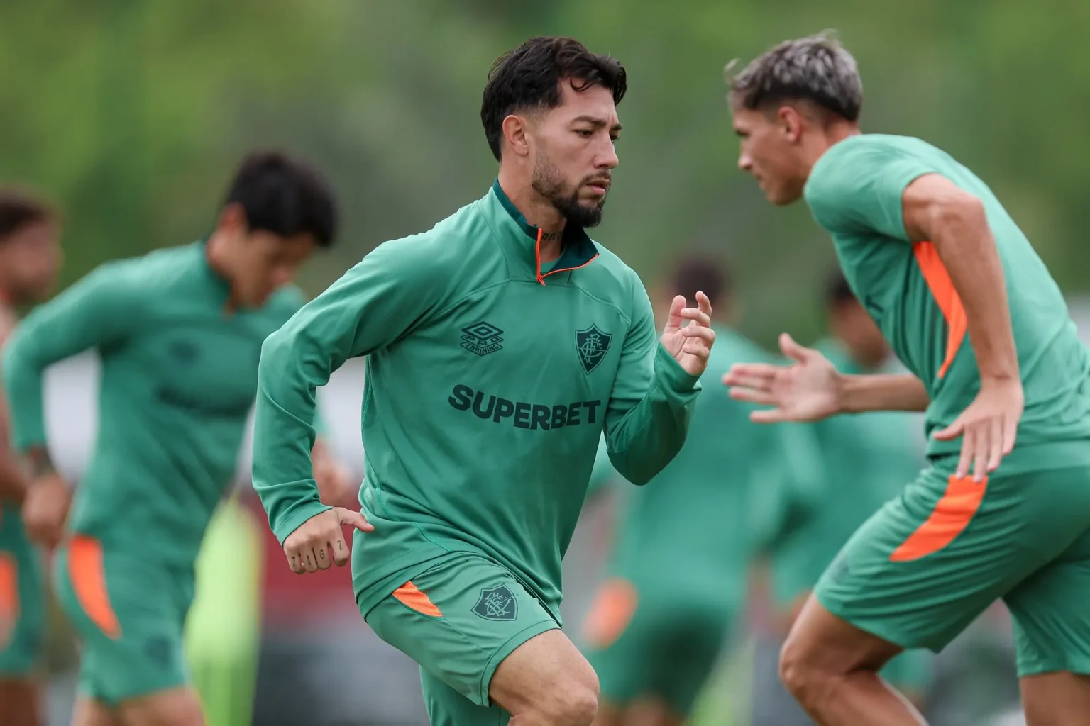 Escalação do Fluminense: Novidades no meio e no ataque para o confronto com o Vasco