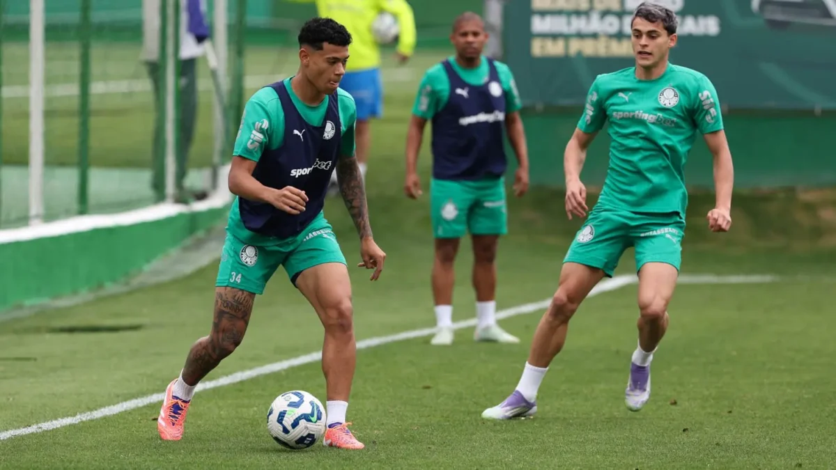 Escalação do Palmeiras: Khellven e Sosa participam de parte do treino e ataque tem reforço