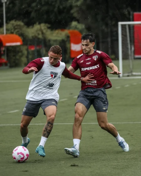 Escalação: São Paulo inclui quatro novos nomes na relação para o duelo com o Mirassol Escalação: São Paulo inclui quatro novos nomes na relação para o duelo com o Mirassol