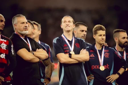 Flamengo: Classificação à final da Libertadores impulsiona pedido por valorização de Filipe Luís