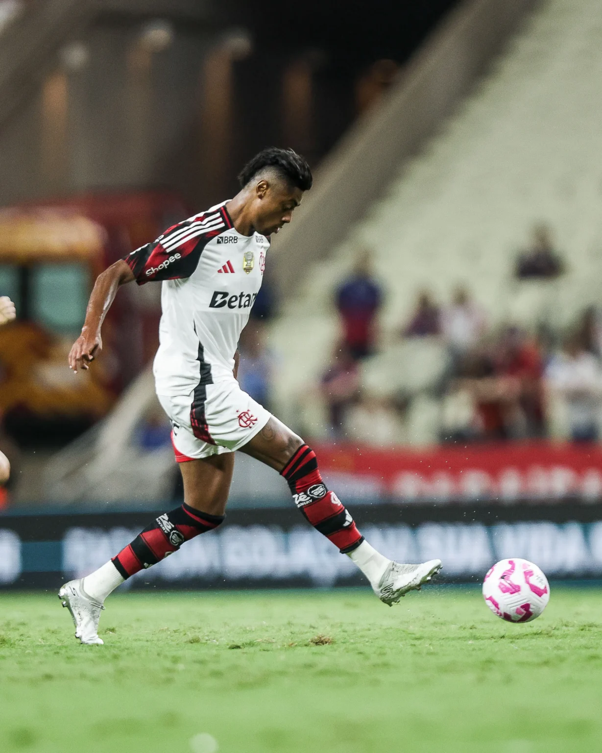 Flamengo Modifica Discurso sobre Bruno Henrique e Aumenta Dúvidas para o Jogo contra o Racing