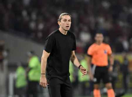 Flamengo registra 16ª escalação distinta em 18 jogos contra o Fortaleza Flamengo registra 16ª escalação distinta em 18 jogos contra o Fortaleza