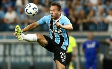 Grêmio enfrenta novas preocupações médicas e arrisca desfalques contra o Juventude