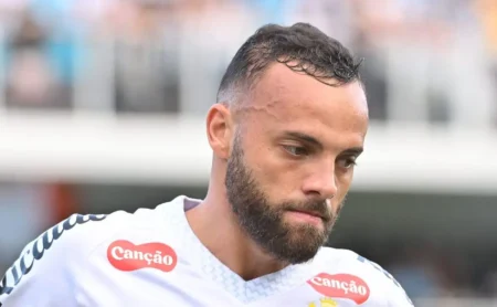 Guilherme sob pressão no Santos: risco de banco contra o Botafogo Guilherme sob pressão no Santos: risco de banco contra o Botafogo