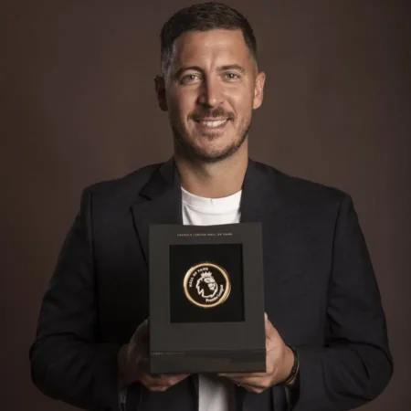 Hazard é 26º nome indicado ao Hall da Fama da Premier League